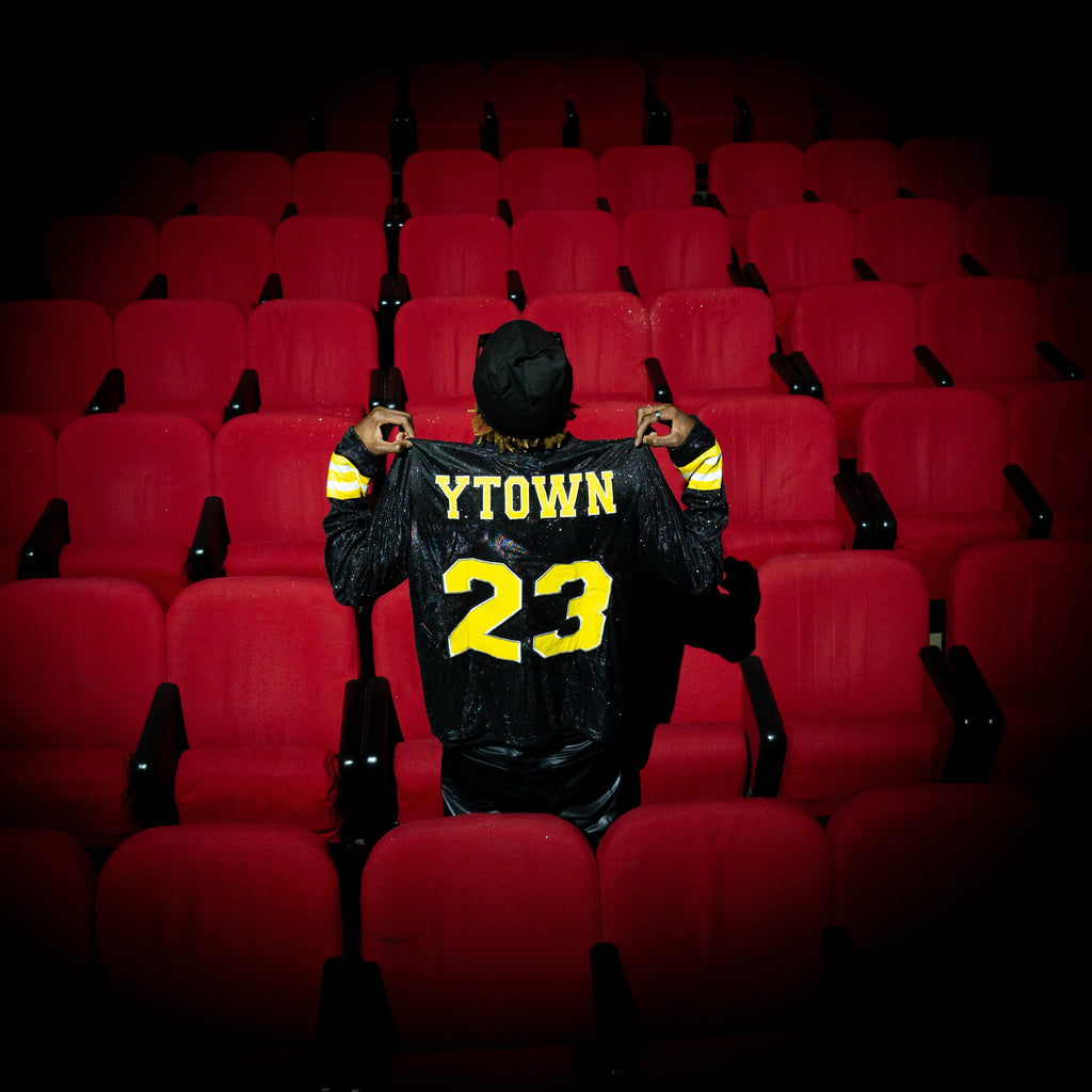 BLACK SHINING STAR LONGSLEEVE